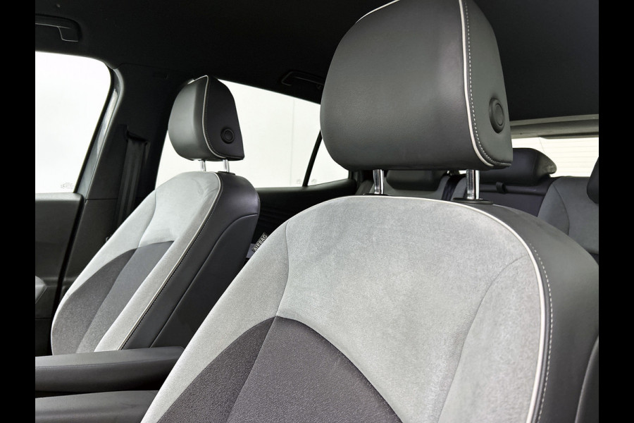 Volkswagen ID.3 First Plus 58 kWh (NL-auto, Navi, Camera, StoelV, Parkeersensoren, Climate con, Etc)