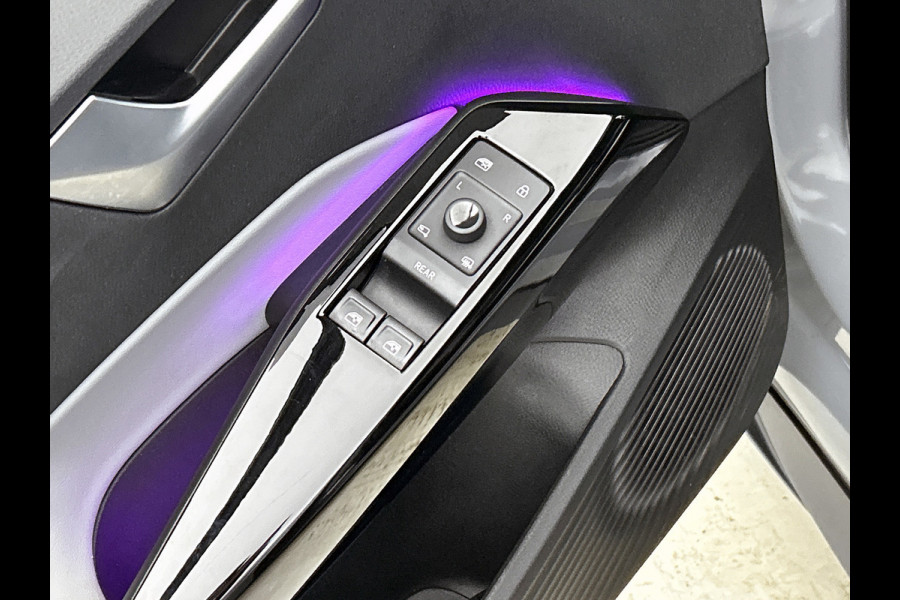 Volkswagen ID.3 First Plus 58 kWh (NL-auto, Navi, Camera, StoelV, Parkeersensoren, Climate con, Etc)