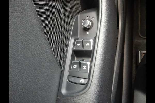 Audi A3 Limousine 30 TFSI S-LINE*LEDER*VIRTUAL*PANO*XENON*