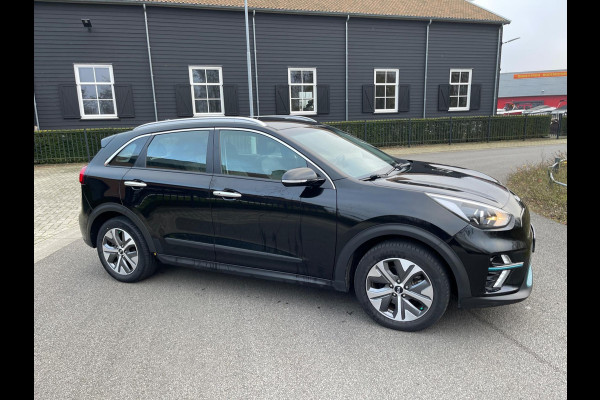 Kia e-Niro DynamicLine 64 kWh BEV Elektrisch APPEL- CARPLAY LEER NAVIGATIE CAMERA