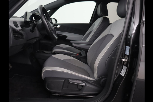 Volkswagen ID.3 First Plus 58 kWh | Stoel & stuurverwarming | Matrix LED | Adaptive cruise | Carplay | Sfeerverlichting | Camera | Navigatie | DAB | Keyless | Parkeerhulp | Climate control