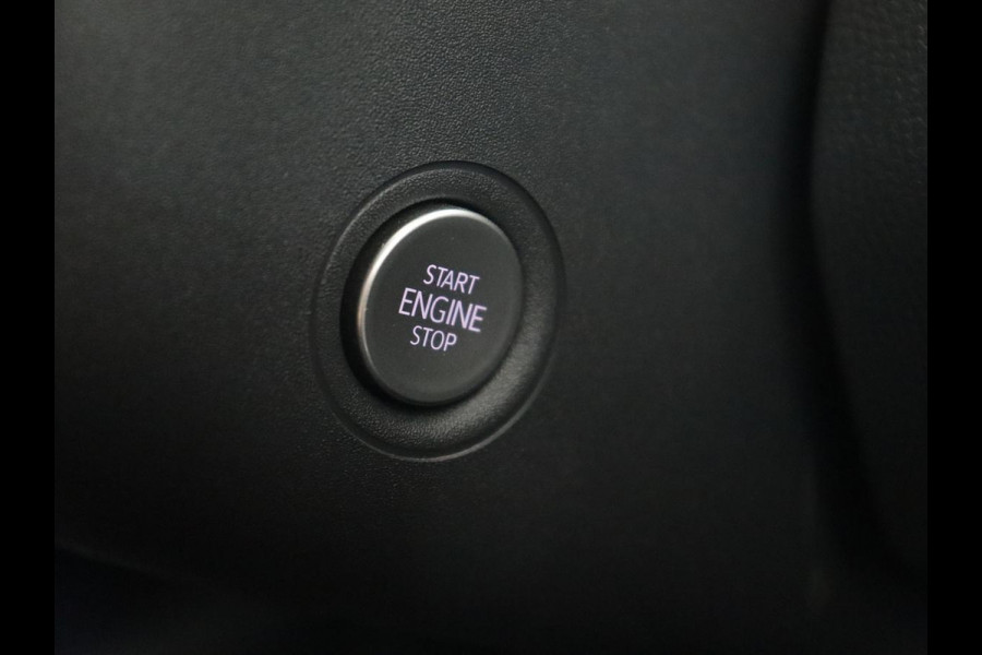 Volkswagen ID.3 First Plus 58 kWh | Stoel & stuurverwarming | Matrix LED | Adaptive cruise | Carplay | Sfeerverlichting | Camera | Navigatie | DAB | Keyless | Parkeerhulp | Climate control