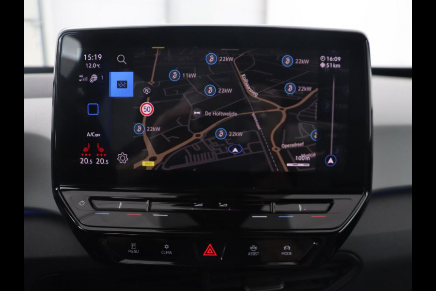 Volkswagen ID.3 First Plus 58 kWh | Stoel & stuurverwarming | Matrix LED | Adaptive cruise | Carplay | Sfeerverlichting | Camera | Navigatie | DAB | Keyless | Parkeerhulp | Climate control