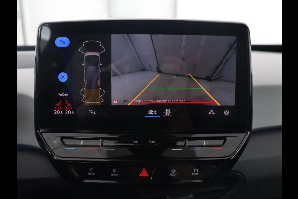 Volkswagen ID.3 First Plus 58 kWh | Stoel & stuurverwarming | Matrix LED | Adaptive cruise | Carplay | Sfeerverlichting | Camera | Navigatie | DAB | Keyless | Parkeerhulp | Climate control