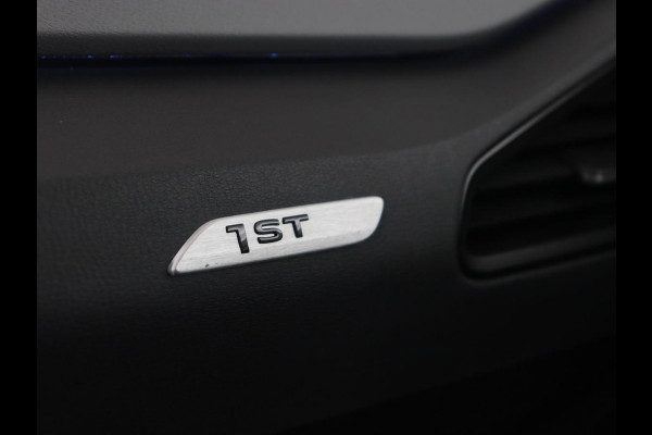 Volkswagen ID.3 First Plus 58 kWh | Stoel & stuurverwarming | Matrix LED | Adaptive cruise | Carplay | Sfeerverlichting | Camera | Navigatie | DAB | Keyless | Parkeerhulp | Climate control