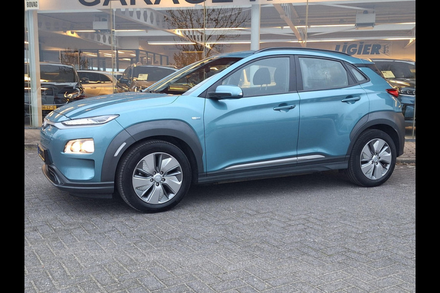 Hyundai Kona EV Comfort 64 kWh | 3 Fase | Warmtepomp | Navi | Adaptive CC | Climate | occasion