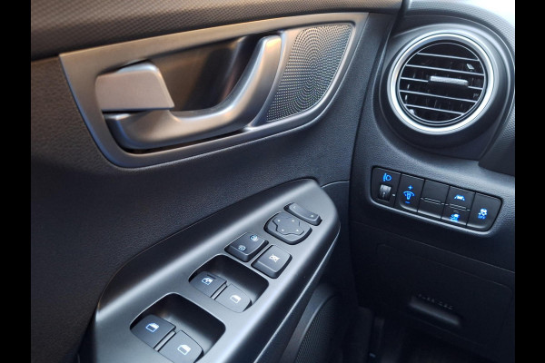 Hyundai Kona EV Comfort 64 kWh | 3 Fase | Warmtepomp | Navi | Adaptive CC | Climate | occasion