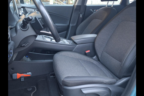 Hyundai Kona EV Comfort 64 kWh | 3 Fase | Warmtepomp | Navi | Adaptive CC | Climate | occasion
