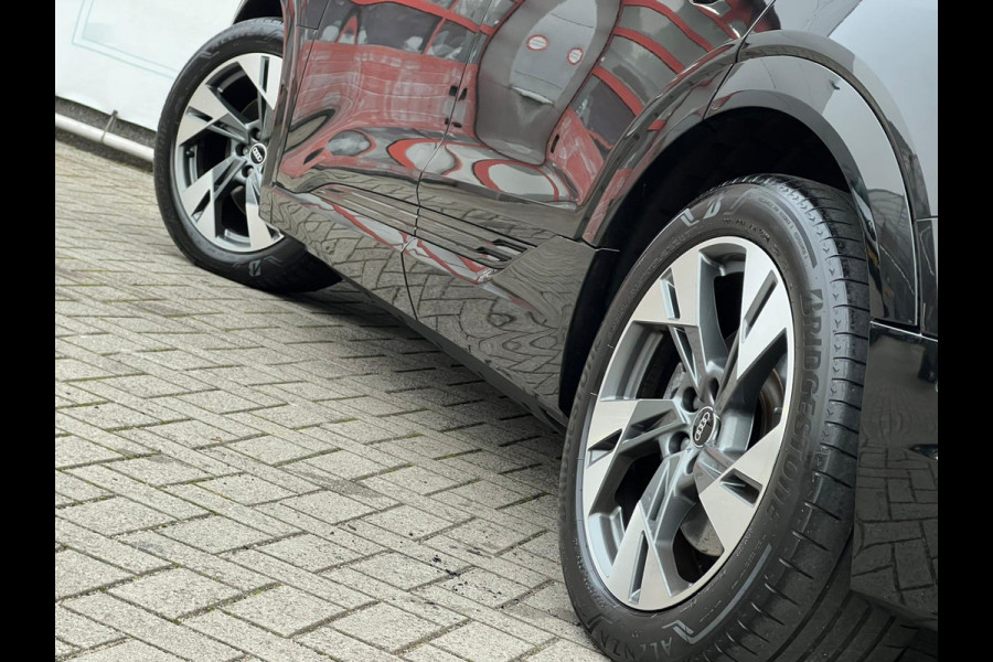Audi e-tron 55 quattro Business edition Plus 95 kWh NL AUTO | CAMERA | PANO |