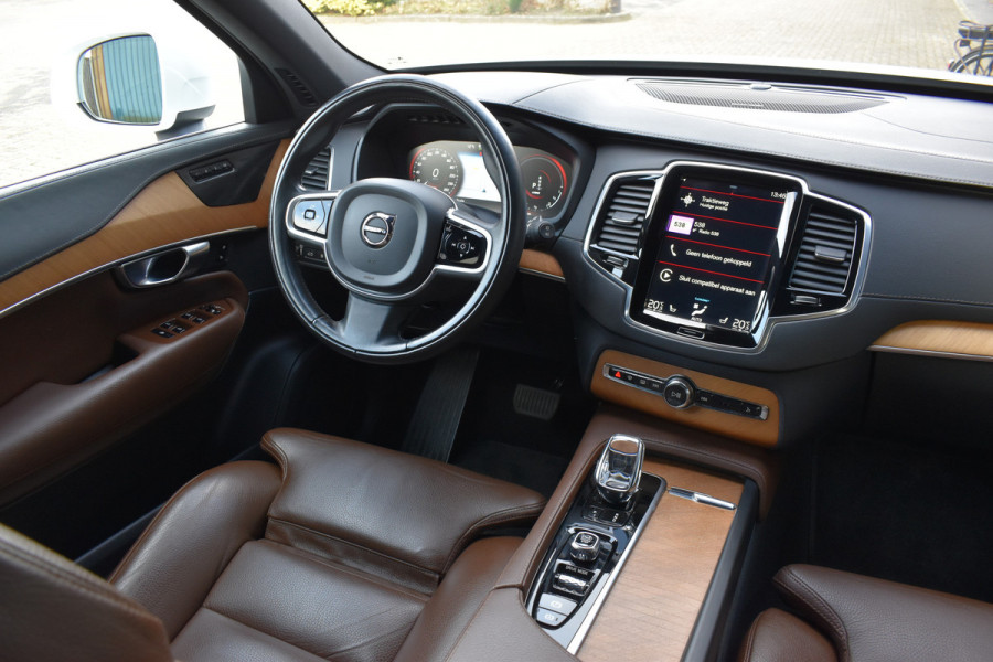 Volvo XC90 T8 AWD 390PK Plug-in Hybrid Inscription | Trekhaak | H&K | 360 Camera | ACC | 22"LMV | Stoelverwarming |