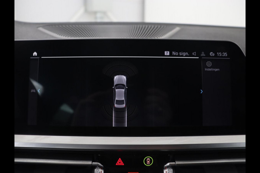 BMW 3-serie 320e M Sport | Leder | Trekhaak | Stoelverwarming | Carplay | Sportstoelen | Laserlicht | Live Cockpit | DAB | Parkeerhulp | Navigatie | Climate control | Bluetooth | Cruise control