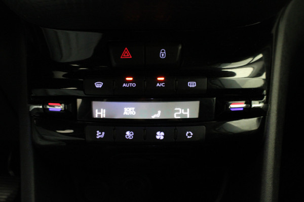 Peugeot 2008 1.2 PureTech Allure |Navi|