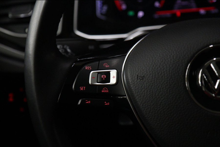 Volkswagen Polo 1.0 TSI Highline NAP/PANO/VIRTUAL/CARPLAY/BEATSSOUND/SFEERVER/VOL