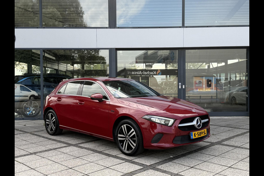 Mercedes-Benz A-Klasse 250e Aut. Business Sol. Luxury | Navi | Camera | Leder | Sfeer Verlichting |