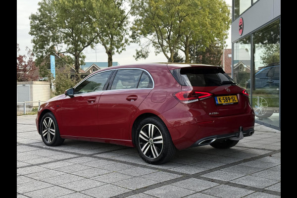 Mercedes-Benz A-Klasse 250e Aut. Business Sol. Luxury | Navi | Camera | Leder | Sfeer Verlichting |