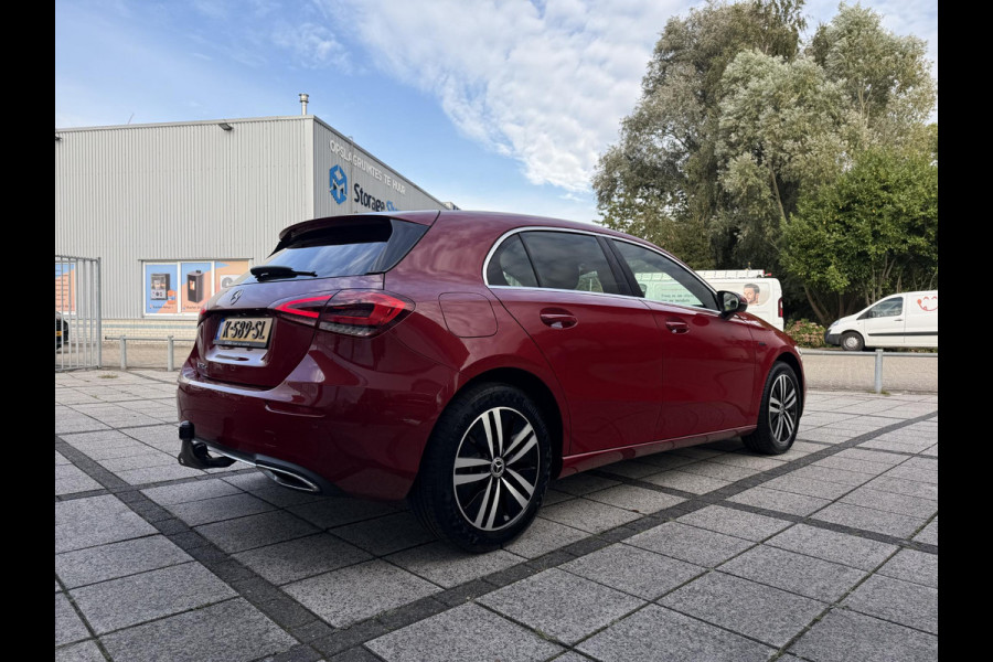 Mercedes-Benz A-Klasse 250e Aut. Business Sol. Luxury | Navi | Camera | Leder | Sfeer Verlichting |