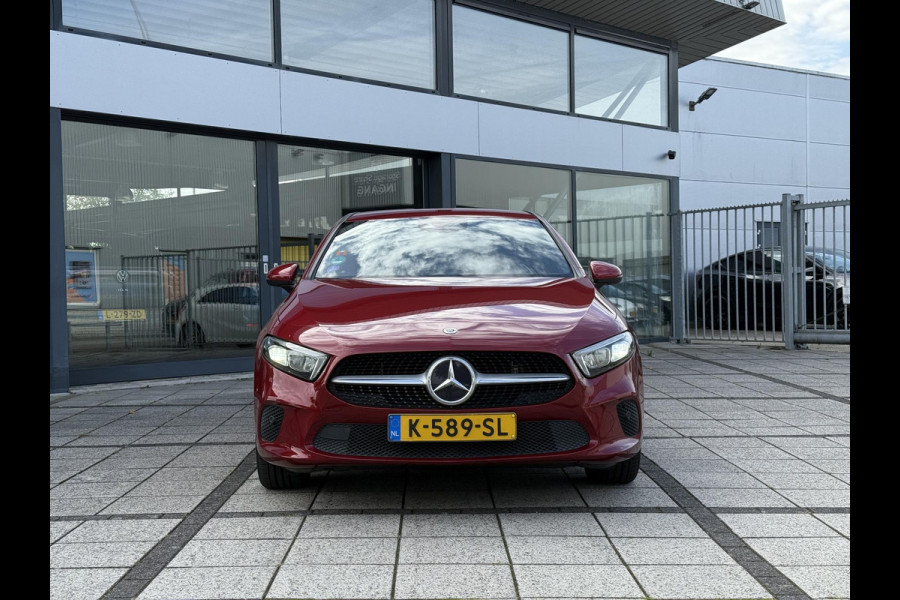 Mercedes-Benz A-Klasse 250e Aut. Business Sol. Luxury | Navi | Camera | Leder | Sfeer Verlichting |