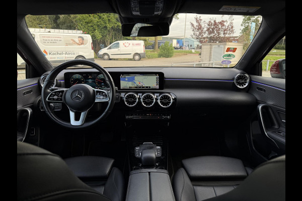 Mercedes-Benz A-Klasse 250e Aut. Business Sol. Luxury | Navi | Camera | Leder | Sfeer Verlichting |