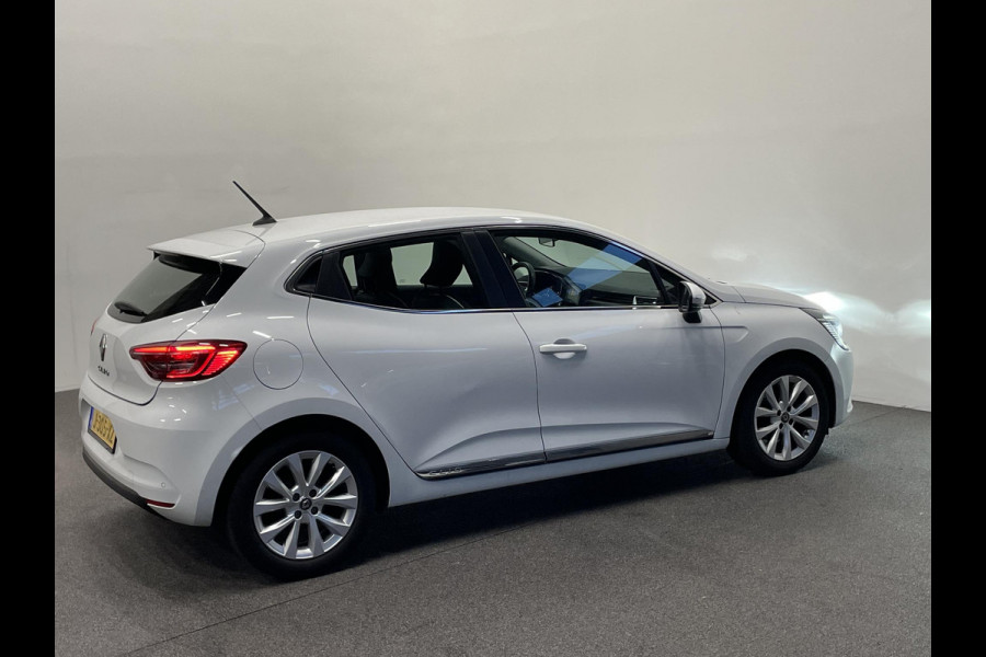 Renault Clio 1.0 TCe Intens Airco ECC Navi Carplay Cruise Control Full LED Virtual Cockpit 16" LM Velgen Half leder APK 06-2026