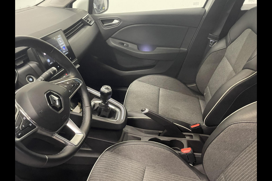 Renault Clio 1.0 TCe Intens Airco ECC Navi Carplay Cruise Control Full LED Virtual Cockpit 16" LM Velgen Half leder APK 06-2026