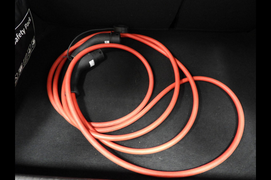 Peugeot e-208 EV Active Pack 50 kWh NAVI/CLIMA/CRUISE/LED/16"LMV!