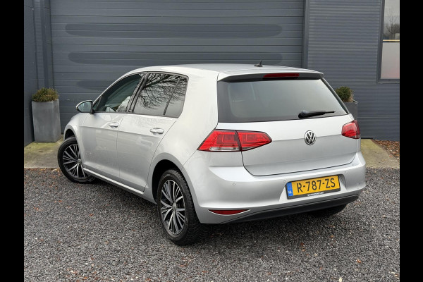 Volkswagen Golf 1.2 TSI Trendline 2e Eigenaar,Clima,Cruise,Lm velgen,Pdc V+A,Stoelverwarming,N.A.P,Weinig Km,Nieuwe Apk bij Aflevering