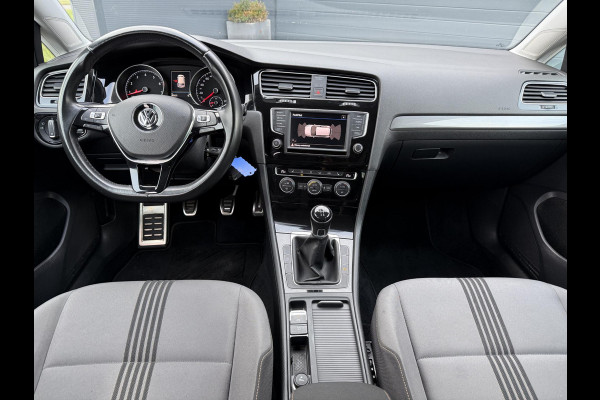 Volkswagen Golf 1.2 TSI Trendline 2e Eigenaar,Clima,Cruise,Lm velgen,Pdc V+A,Stoelverwarming,N.A.P,Weinig Km,Nieuwe Apk bij Aflevering