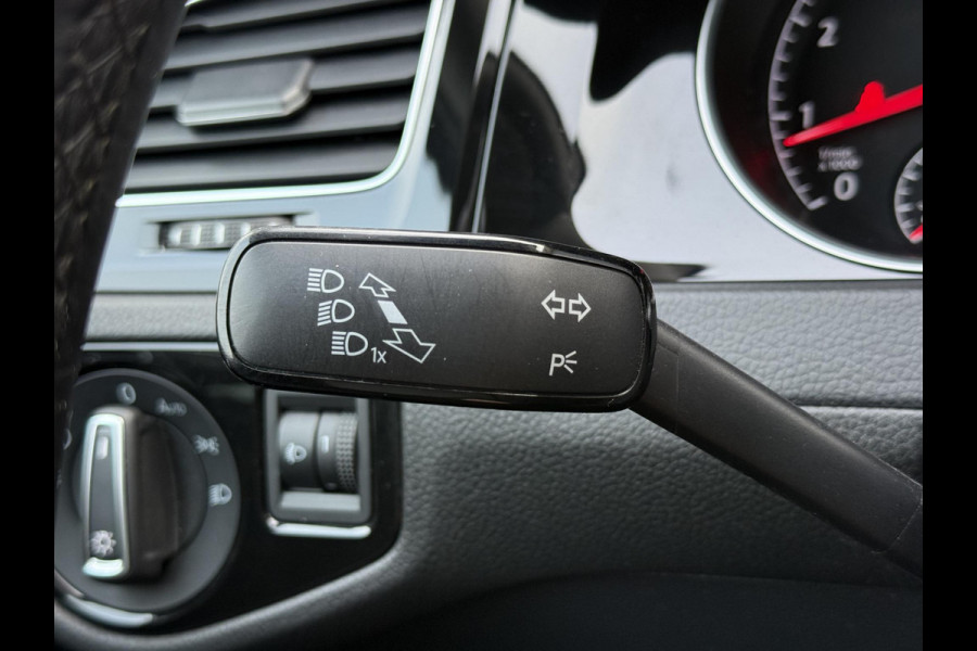 Volkswagen Golf 1.2 TSI Trendline 2e Eigenaar,Clima,Cruise,Lm velgen,Pdc V+A,Stoelverwarming,N.A.P,Weinig Km,Nieuwe Apk bij Aflevering