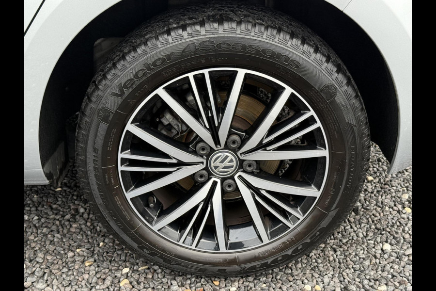 Volkswagen Golf 1.2 TSI Trendline 2e Eigenaar,Clima,Cruise,Lm velgen,Pdc V+A,Stoelverwarming,N.A.P,Weinig Km,Nieuwe Apk bij Aflevering
