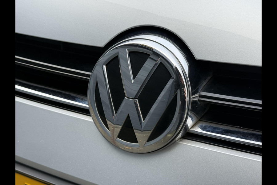 Volkswagen Golf 1.2 TSI Trendline 2e Eigenaar,Clima,Cruise,Lm velgen,Pdc V+A,Stoelverwarming,N.A.P,Weinig Km,Nieuwe Apk bij Aflevering