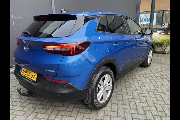 Opel Grandland X 1.2 Turbo Business Edition Achteruitrijcamera - Cruise control - Airco - Apple carplay - Alarm klasse 1  - Bluetooth - Parkeersensoren voor en achter - navigatiesysteem - Radio - Start/stop systeem - Stuur multifunctio