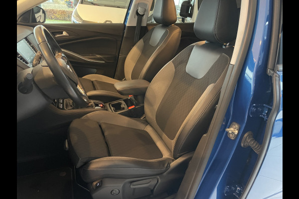 Opel Grandland X 1.2 Turbo Business Edition Achteruitrijcamera - Cruise control - Airco - Apple carplay - Alarm klasse 1  - Bluetooth - Parkeersensoren voor en achter - navigatiesysteem - Radio - Start/stop systeem - Stuur multifunctio