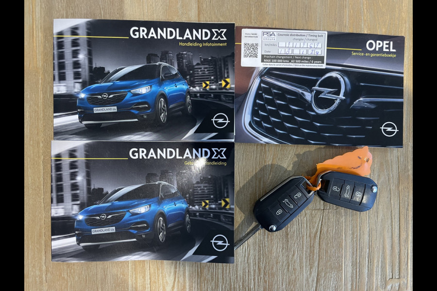 Opel Grandland X 1.2 Turbo Business Edition Achteruitrijcamera - Cruise control - Airco - Apple carplay - Alarm klasse 1  - Bluetooth - Parkeersensoren voor en achter - navigatiesysteem - Radio - Start/stop systeem - Stuur multifunctio