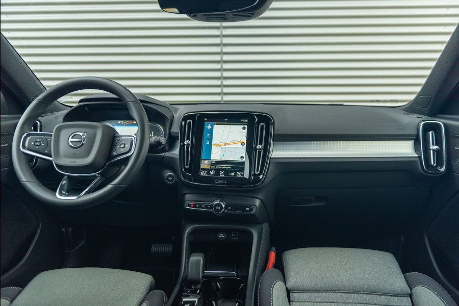 Volvo XC40 T4 Aut. Plug-in Hybrid Plus Dark ACC Parkeercamera Stoelverwarming 211pk