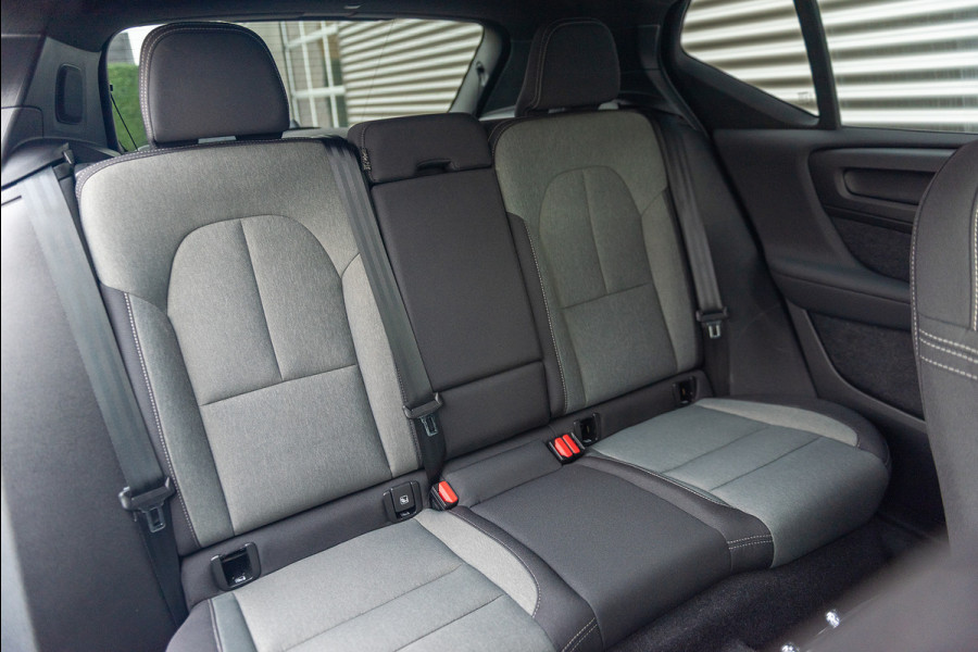 Volvo XC40 T4 Aut. Plug-in Hybrid Plus Dark ACC Parkeercamera Stoelverwarming 211pk