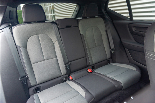 Volvo XC40 T4 Aut. Plug-in Hybrid Plus Dark ACC Parkeercamera Stoelverwarming 211pk