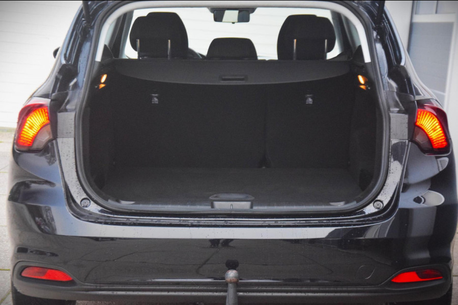 Fiat Tipo Stationwagon 1.5 Hybrid Street Automaat + TREKHAAK