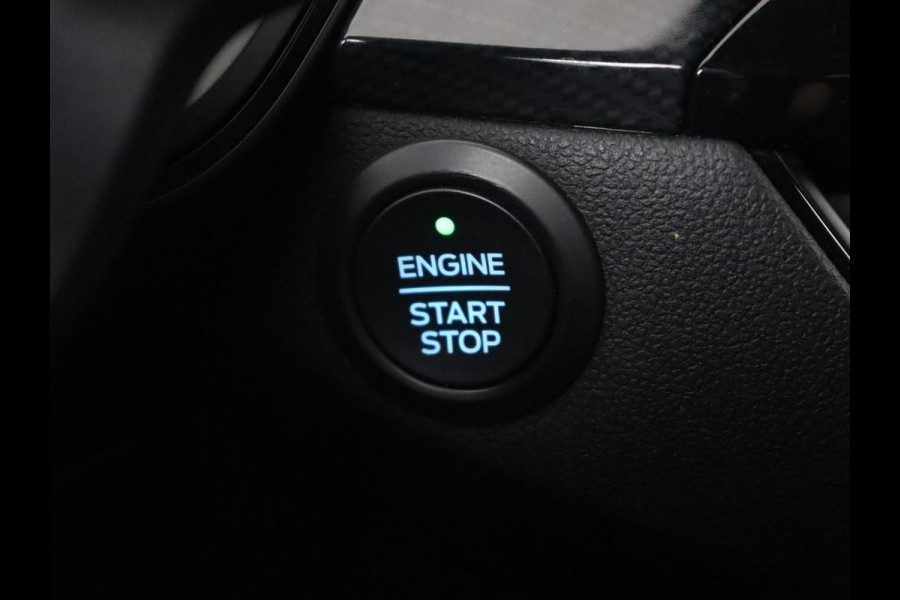 Ford Kuga 2.5 PHEV ST-Line | Trekhaak | Adaptive cruise | Carplay | 360 Camera | Navigatie | Park Assist | Dodehoek detectie | Keyless | Climate control | Bluetooth