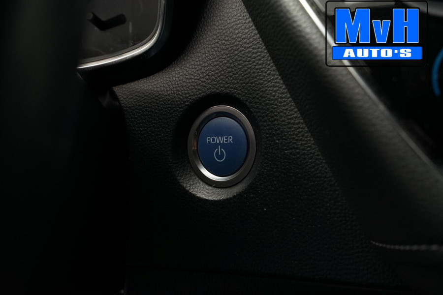 Toyota Corolla Touring Sports 1.8 Hybrid Business Plus|TREKHAAK