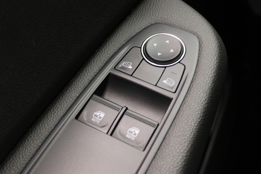 Renault Clio 1.0 TCe Zen LED, Apple Carplay, Lane Assist, Cruise, PDC, 16"