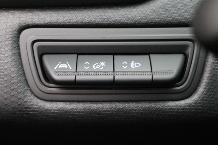 Renault Clio 1.0 TCe Zen LED, Apple Carplay, Lane Assist, Cruise, PDC, 16"