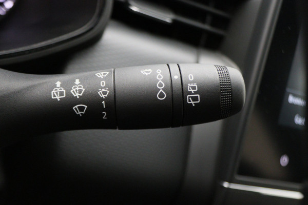 Renault Clio 1.0 TCe Zen LED, Apple Carplay, Lane Assist, Cruise, PDC, 16"