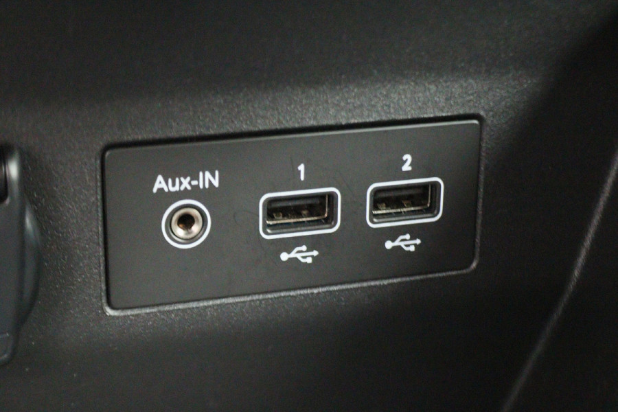 Renault Clio 1.0 TCe Zen LED, Apple Carplay, Lane Assist, Cruise, PDC, 16"