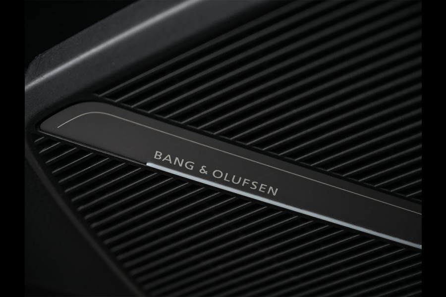 Audi Q5 Sportback 50 TFSI e S edition · Adaptive Cruise · Luchtvering · Memory Seats · Bang & Olufsen Sound · Stoelverwarming · Leder ·