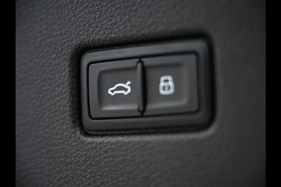 Audi Q5 Sportback 50 TFSI e S edition · Adaptive Cruise · Luchtvering · Memory Seats · Bang & Olufsen Sound · Stoelverwarming · Leder ·