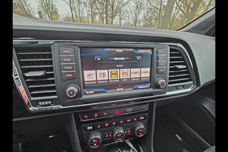 Seat Ateca 1.5 TSI FR Business Intense . Panoramadak . Trekhaak