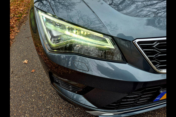 Seat Ateca 1.5 TSI FR Business Intense . Panoramadak . Trekhaak