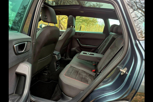 Seat Ateca 1.5 TSI FR Business Intense . Panoramadak . Trekhaak