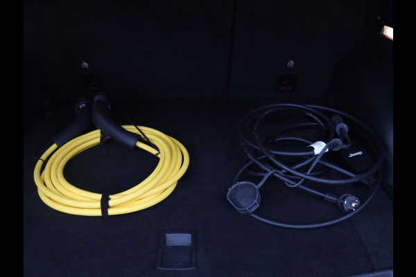 Jeep Compass 4xe 240 Plug-in Hybrid Electric S | Stoel & stuurverwarming | Half leder | Camera | Adaptive cruise | Carplay | Keyless | Digital Cockpit | Climate control | PHEV