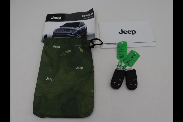 Jeep Compass 4xe 240 Plug-in Hybrid Electric S | Stoel & stuurverwarming | Half leder | Camera | Adaptive cruise | Carplay | Keyless | Digital Cockpit | Climate control | PHEV